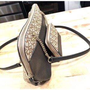 DKNY Logo Print Crossbody Bag With Chain Strap & Matching Wallet Beige/Black